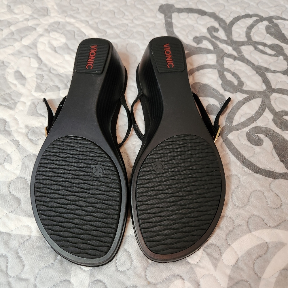 Vionic sandals - Picture 4 of 4